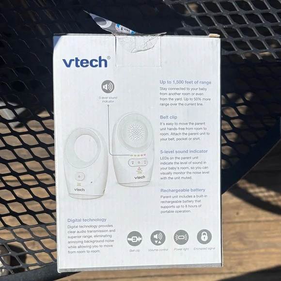 VTech White Digital Audio Monitor - Picture 2 of 3